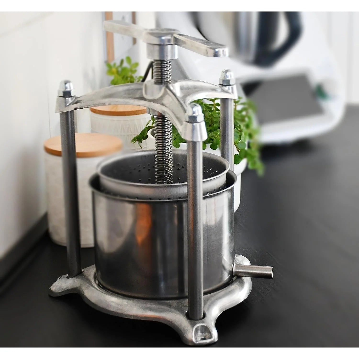 5 Litre Large Italian Made Professional Heavy Duty Torchietto Vegetable Press 8" - 5 Litre - Made in Italy With Newly Upgraded Posts and Crank