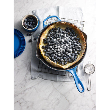 https://www.consiglioskitchenware.com/cdn/shop/products/Le_Creuset_Blueberry_Round_Skillet_Canada_c906b5dc-e2d6-4562-b86b-80d18ae7c32d_384x384.jpg?v=1598412356